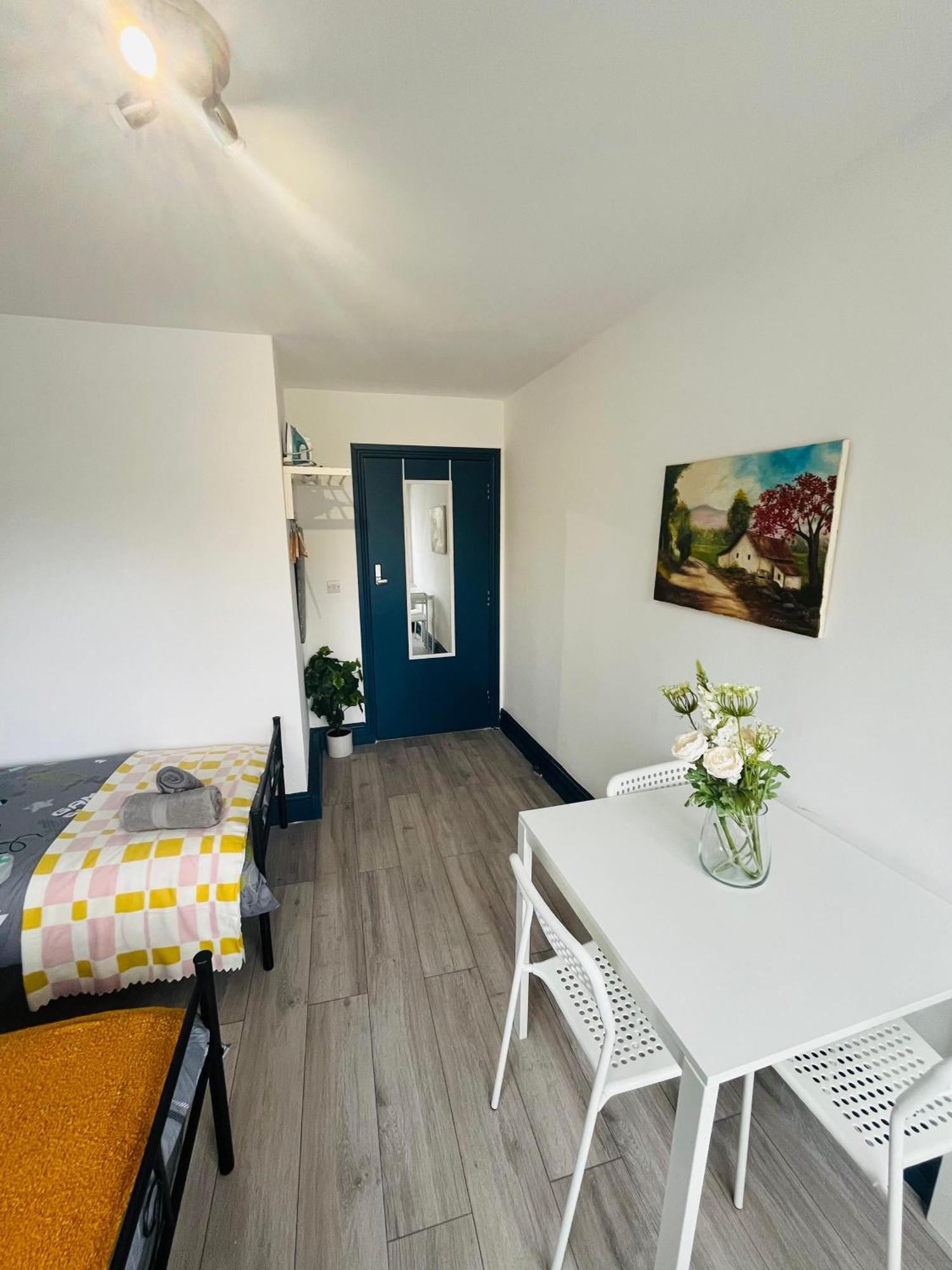 London Budget Rooms 603 外观 照片